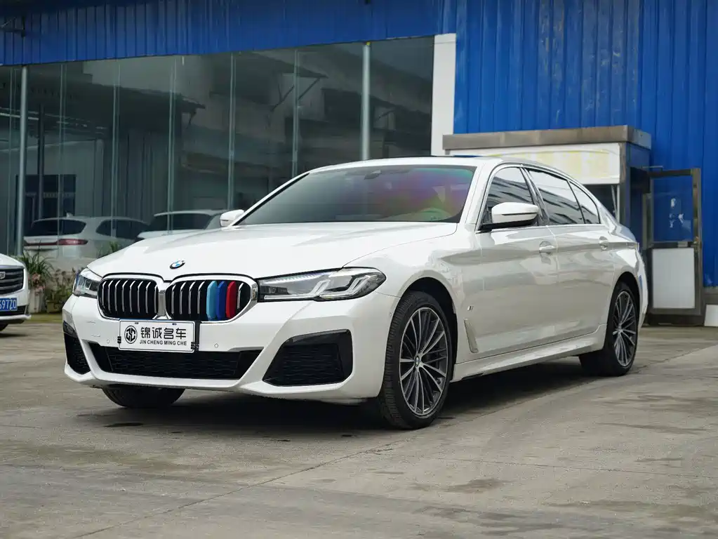 BMW 5 Series 2023