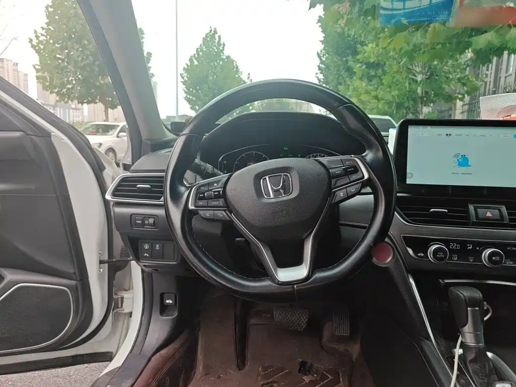 Honda Accord — миниатюра 6