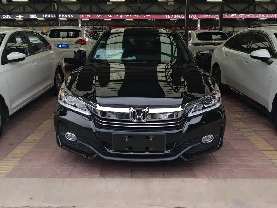 Honda Accord — миниатюра 2