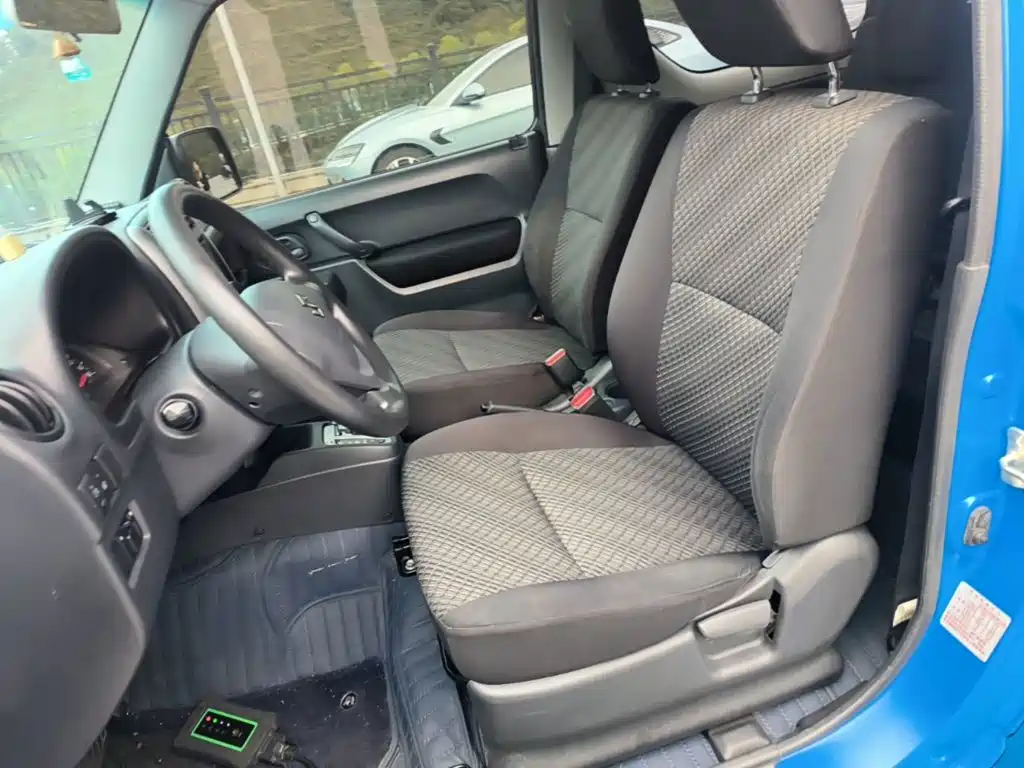 Suzuki Jimny — миниатюра 15