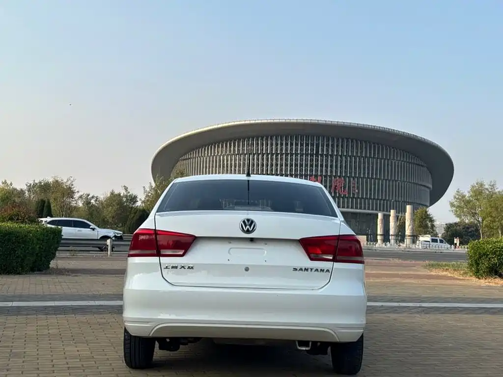 Volkswagen Santana — миниатюра 5