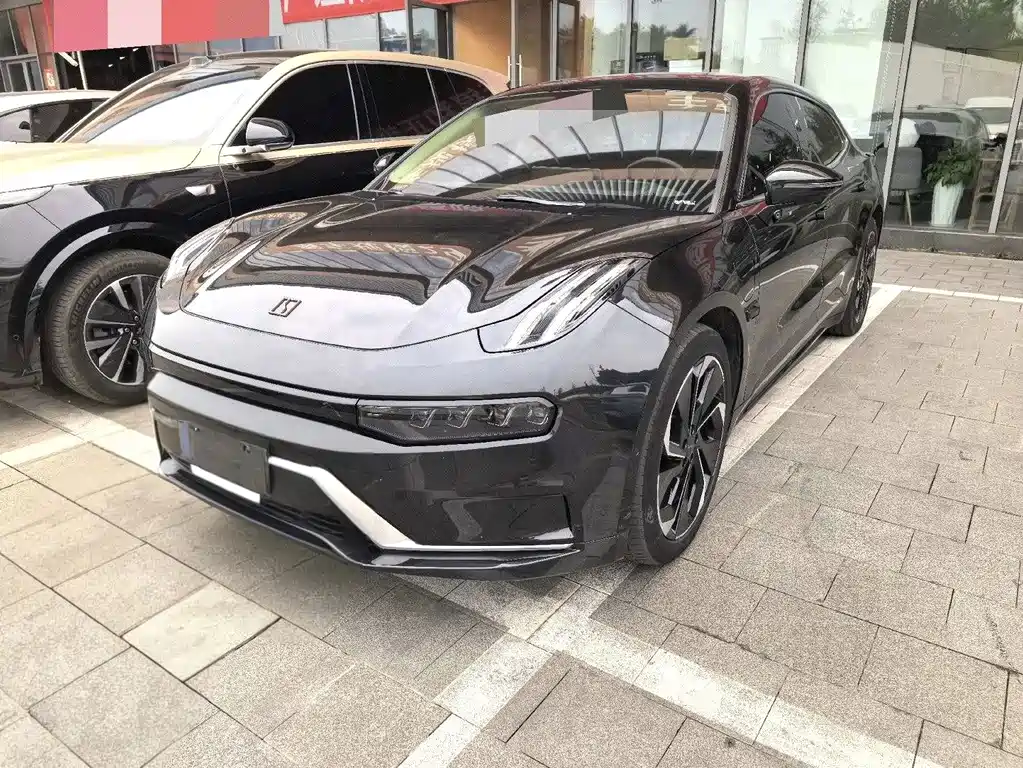 Zeekr 001