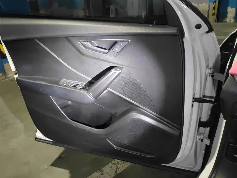 Audi Q2L — миниатюра 7