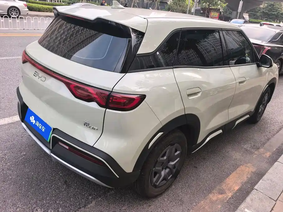 BYD Yuan UP - фото 3