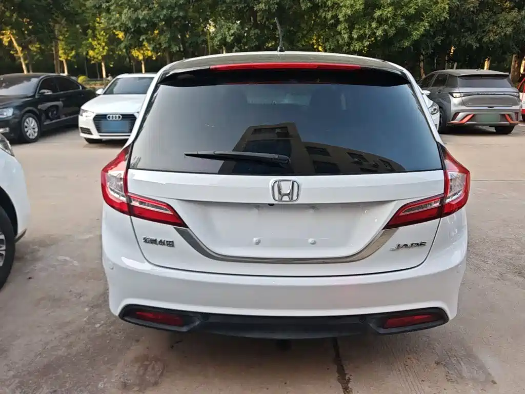 Honda Jade — миниатюра 6