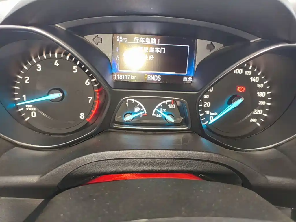 Ford Kuga — миниатюра 12