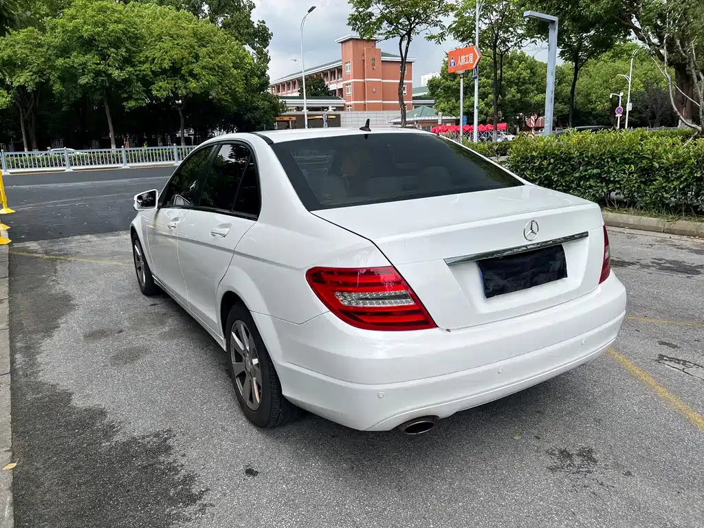 Mercedes-Benz C-Class — миниатюра 5
