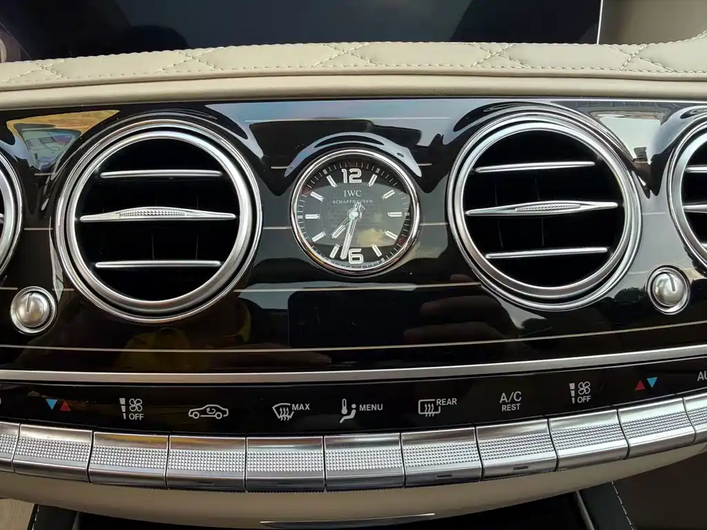 Mercedes-Benz S-Class — миниатюра 8