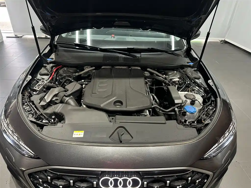 Audi A5L — миниатюра 8