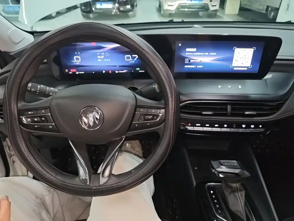 Buick Verano — миниатюра 10