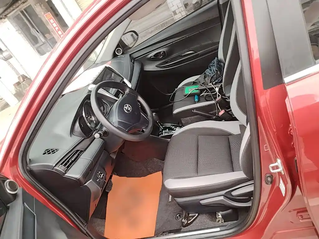 Toyota Yaris L — миниатюра 16