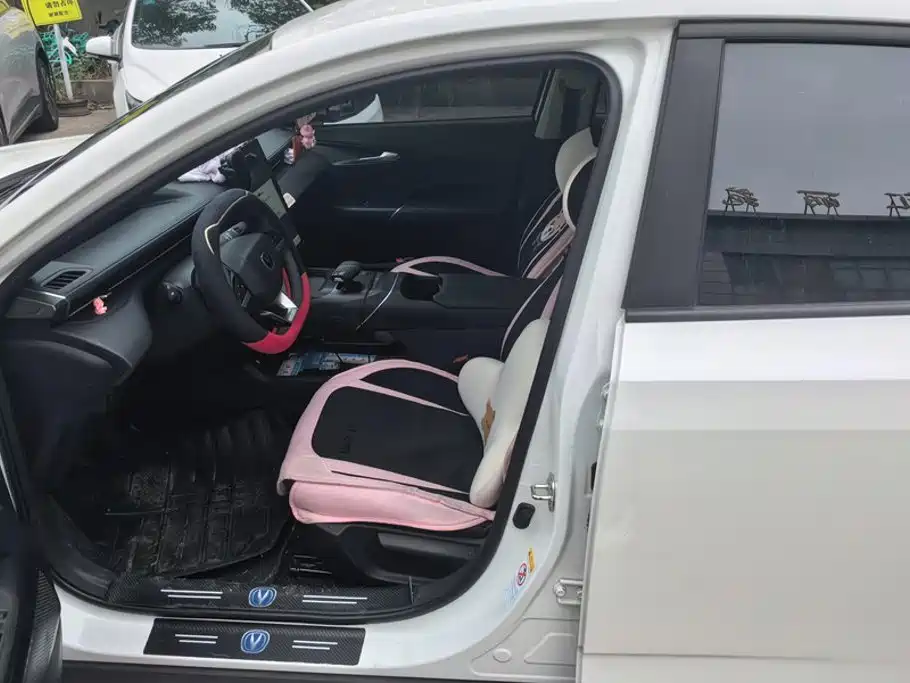Changan Eado — миниатюра 9
