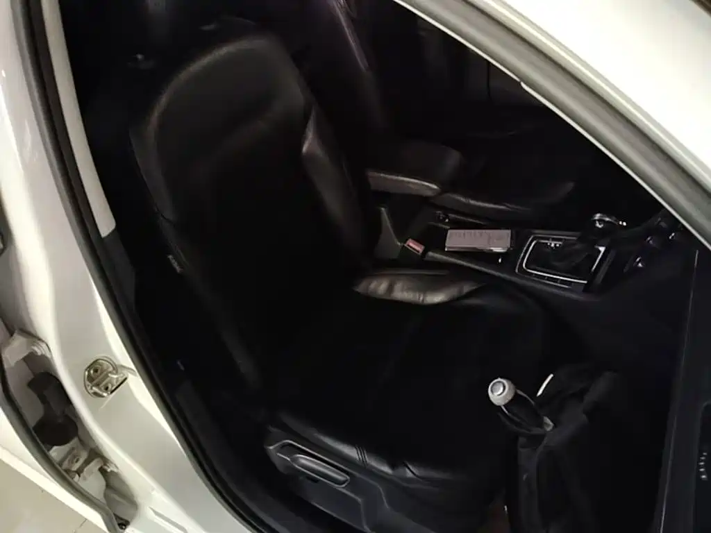 Volkswagen Golf — миниатюра 25