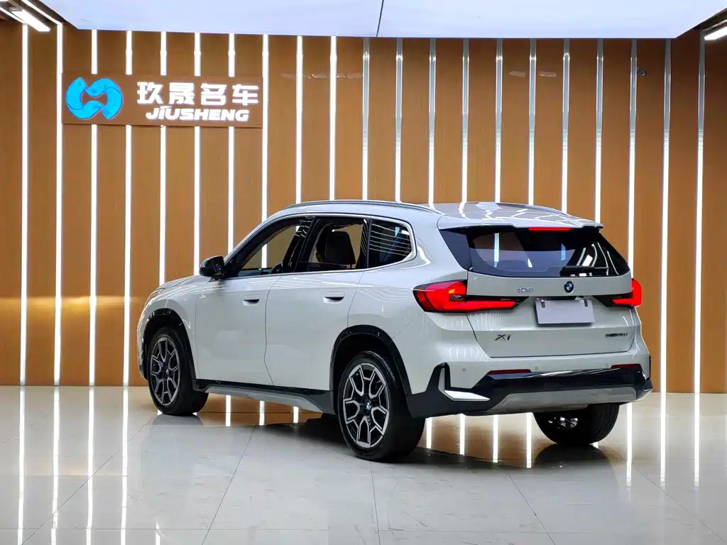 BMW X1 — миниатюра 4