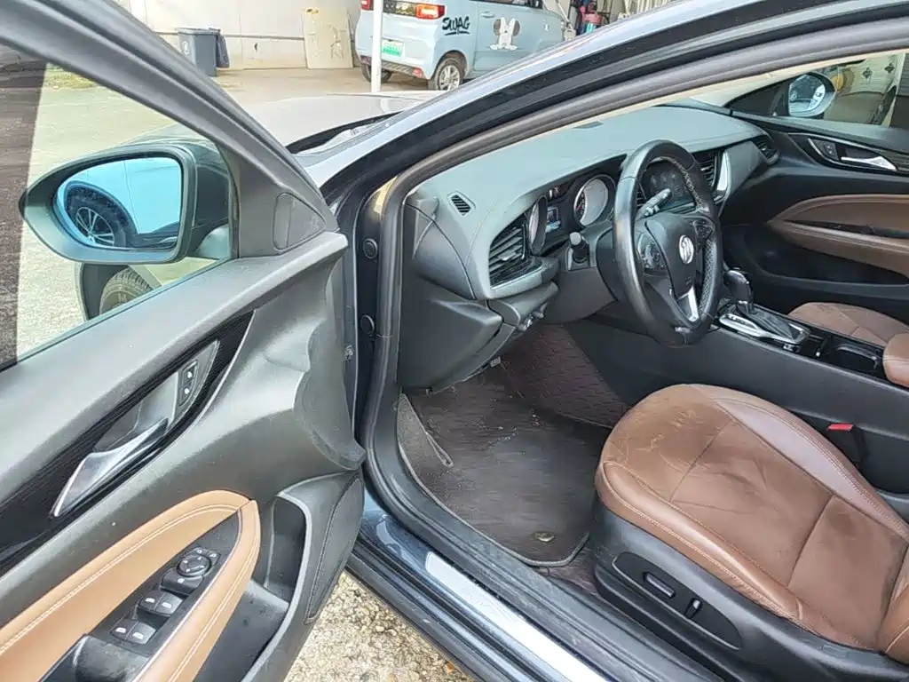 Buick Regal — миниатюра 16