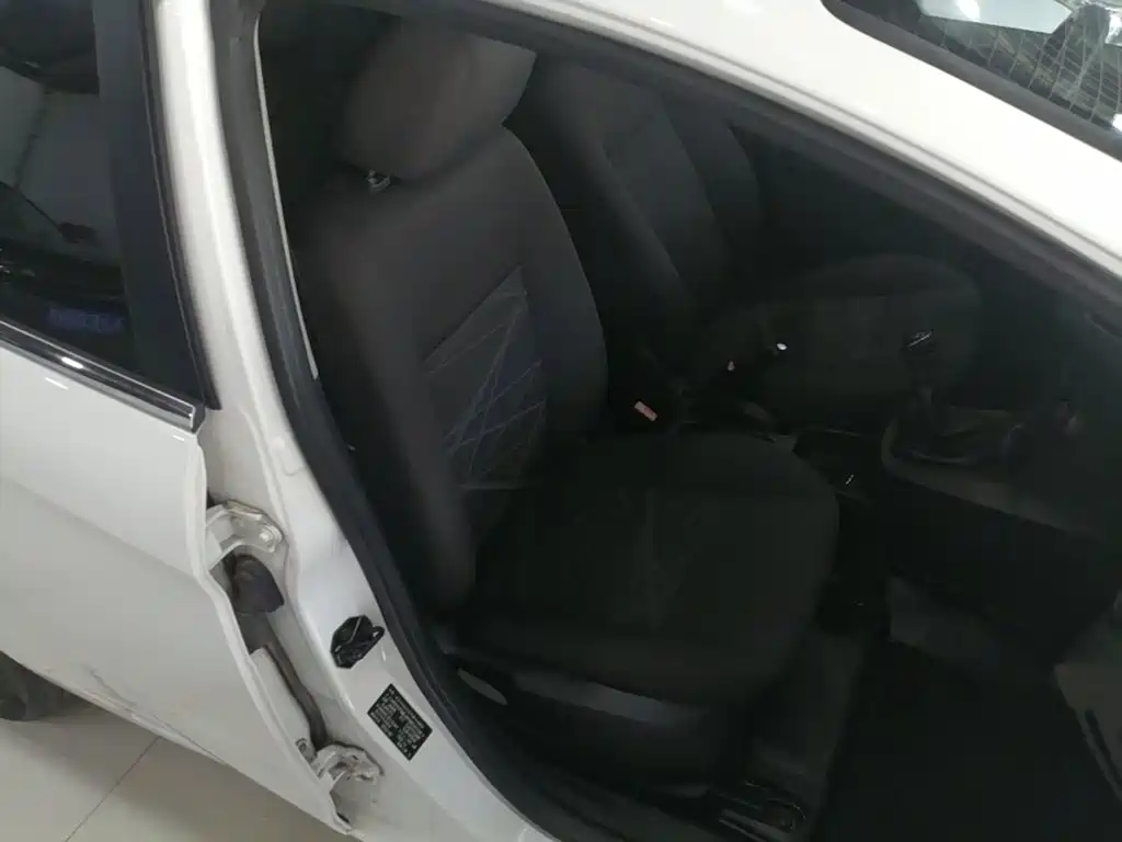 Ford Fiesta — миниатюра 25