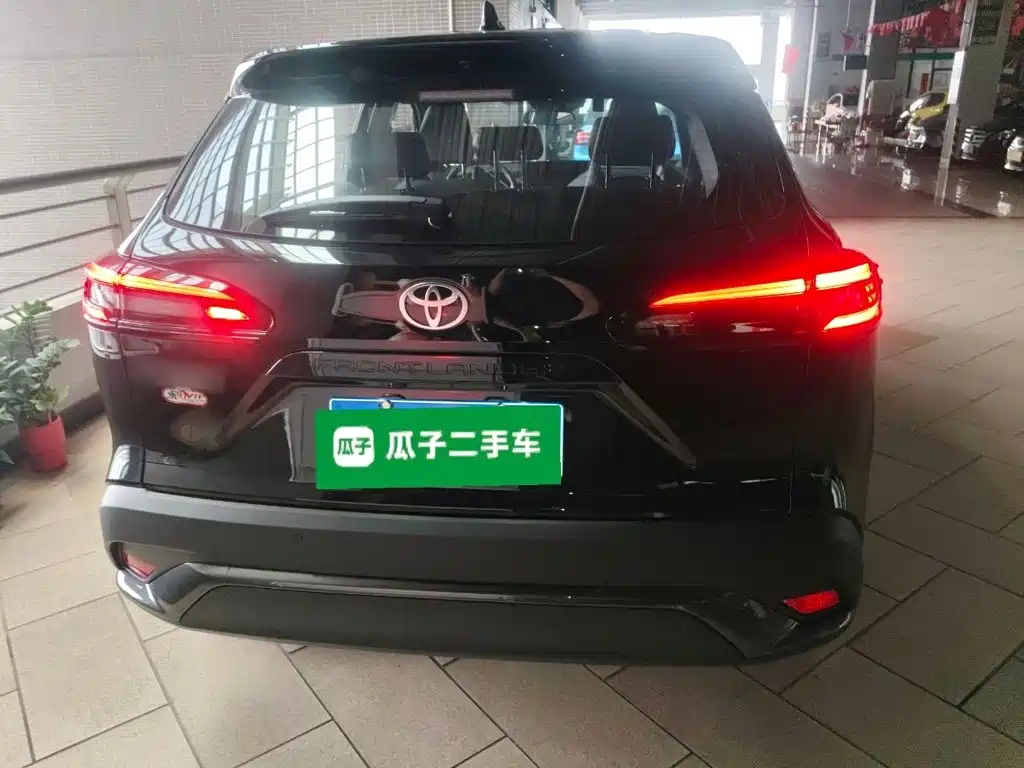 Toyota Frontlander 2026 2.0L CVT Luxury