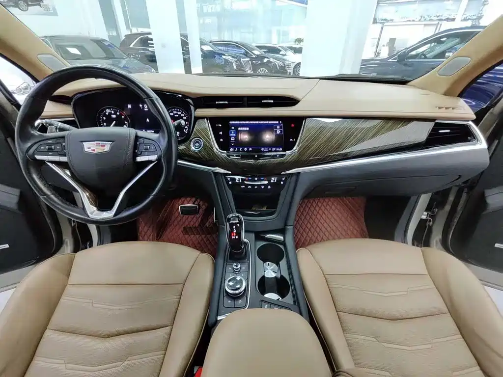 Cadillac XT6 — миниатюра 5