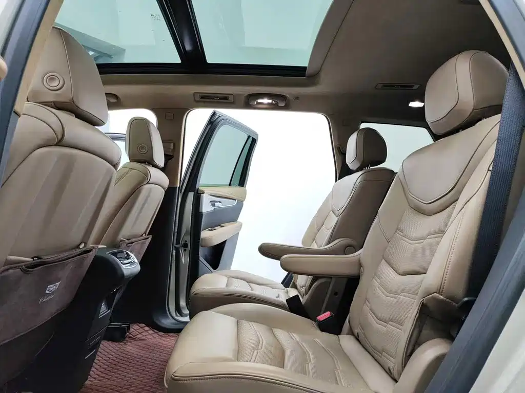 Cadillac XT6 — миниатюра 6