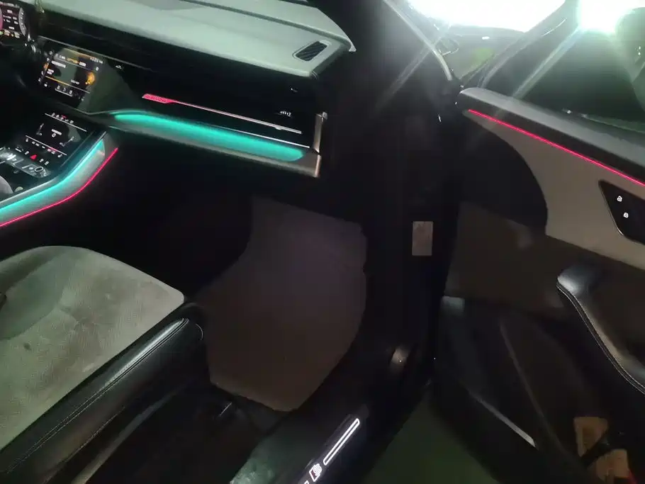 Audi Q8 — миниатюра 8