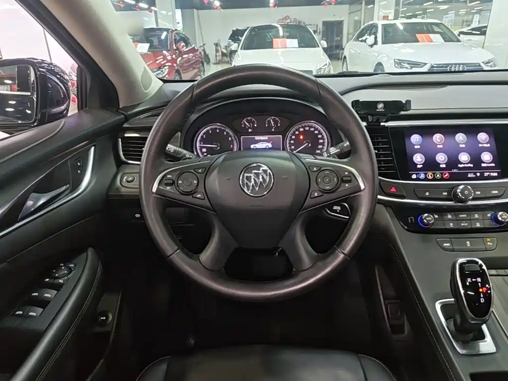 Buick LaCrosse — миниатюра 11