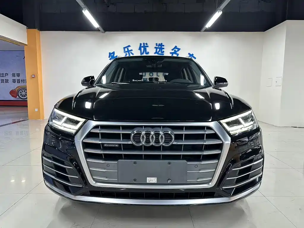 Audi Q5L — миниатюра 2