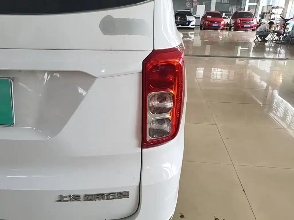 Wuling Hongguang — миниатюра 8