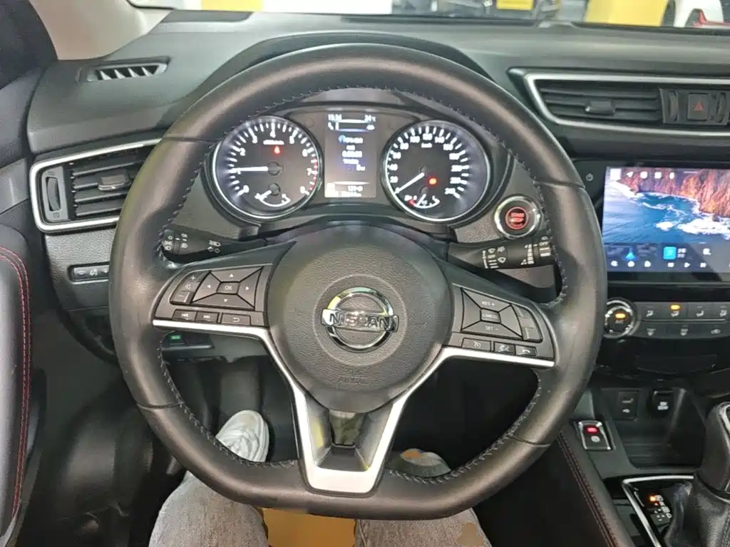 Nissan Qashqai — миниатюра 11