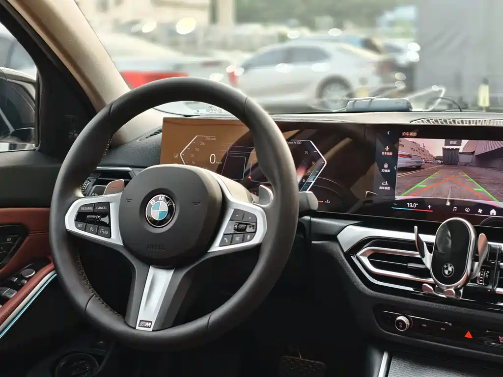 BMW 3 Series — миниатюра 17