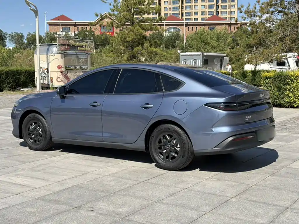 BYD Seal 05 DM-i — миниатюра 10