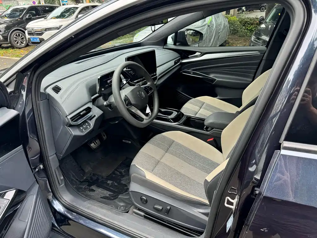 Volkswagen ID.4 Crozz — миниатюра 4