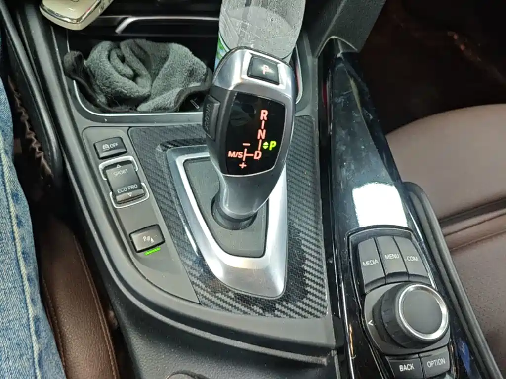 BMW 3 Series — миниатюра 14