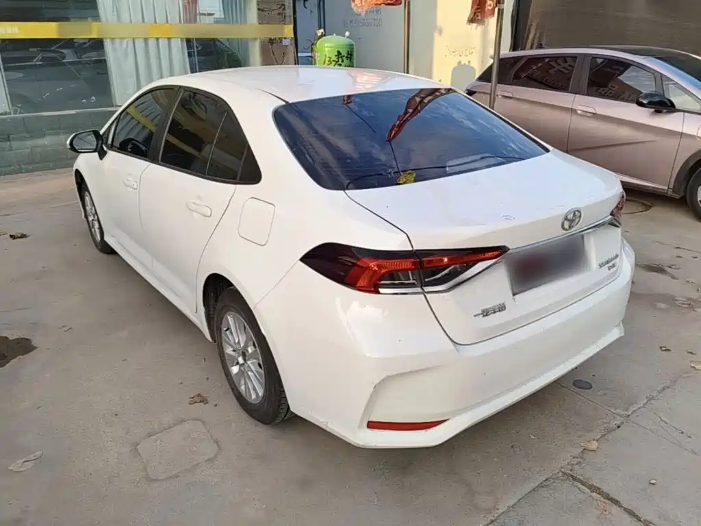 Toyota Corolla — миниатюра 5
