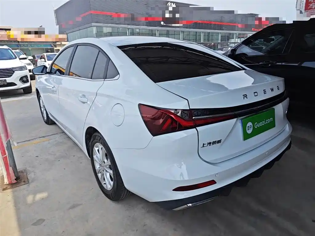 Roewe i5 2023 1.5L CVT Luxury