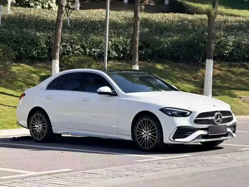 Mercedes-Benz C-Class — миниатюра 3