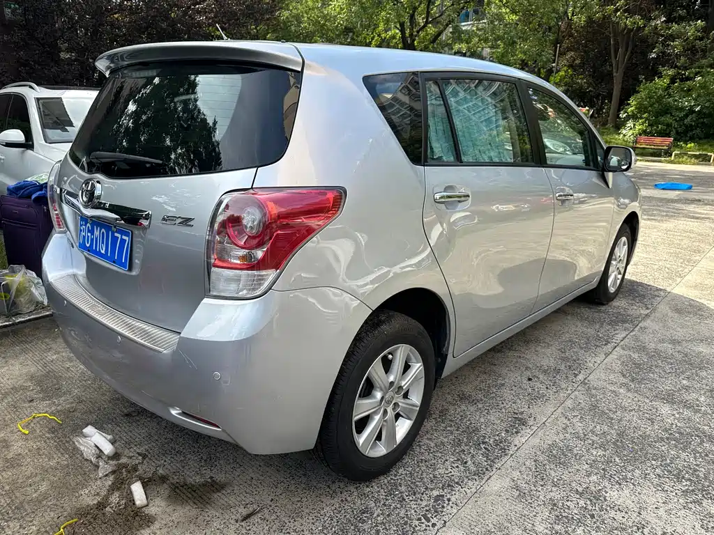 Toyota Verso — миниатюра 2