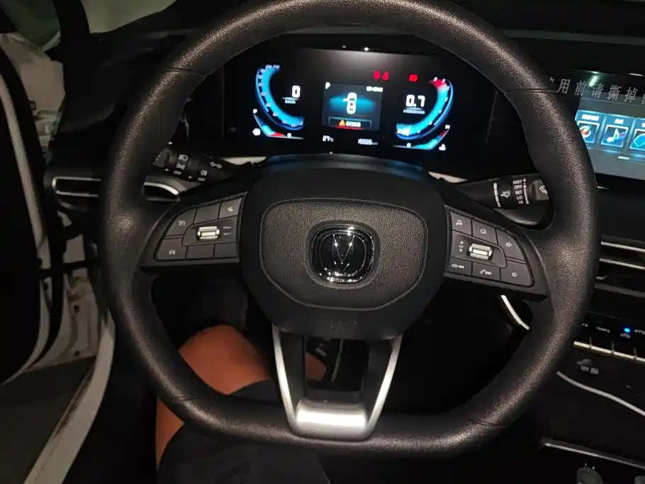 Changan Eado — миниатюра 15