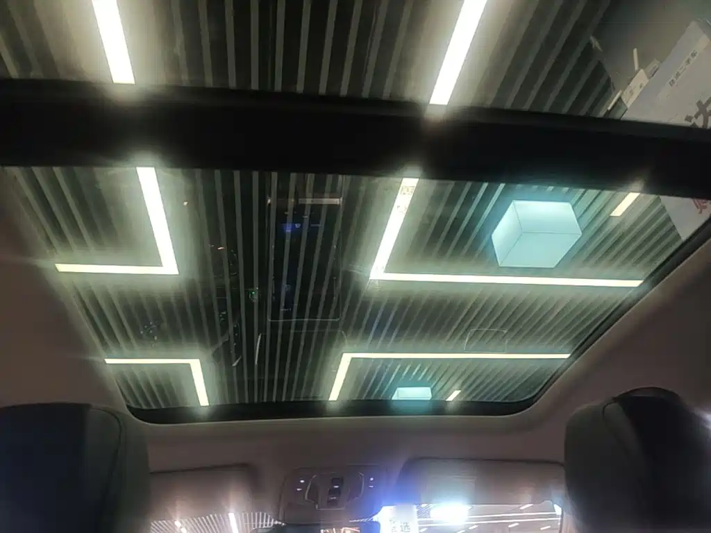 Roewe RX5 — миниатюра 18