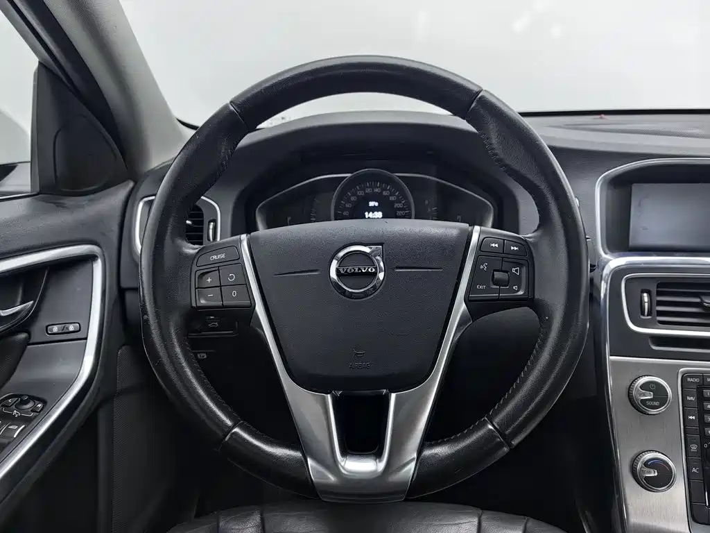 Volvo S60 — миниатюра 11