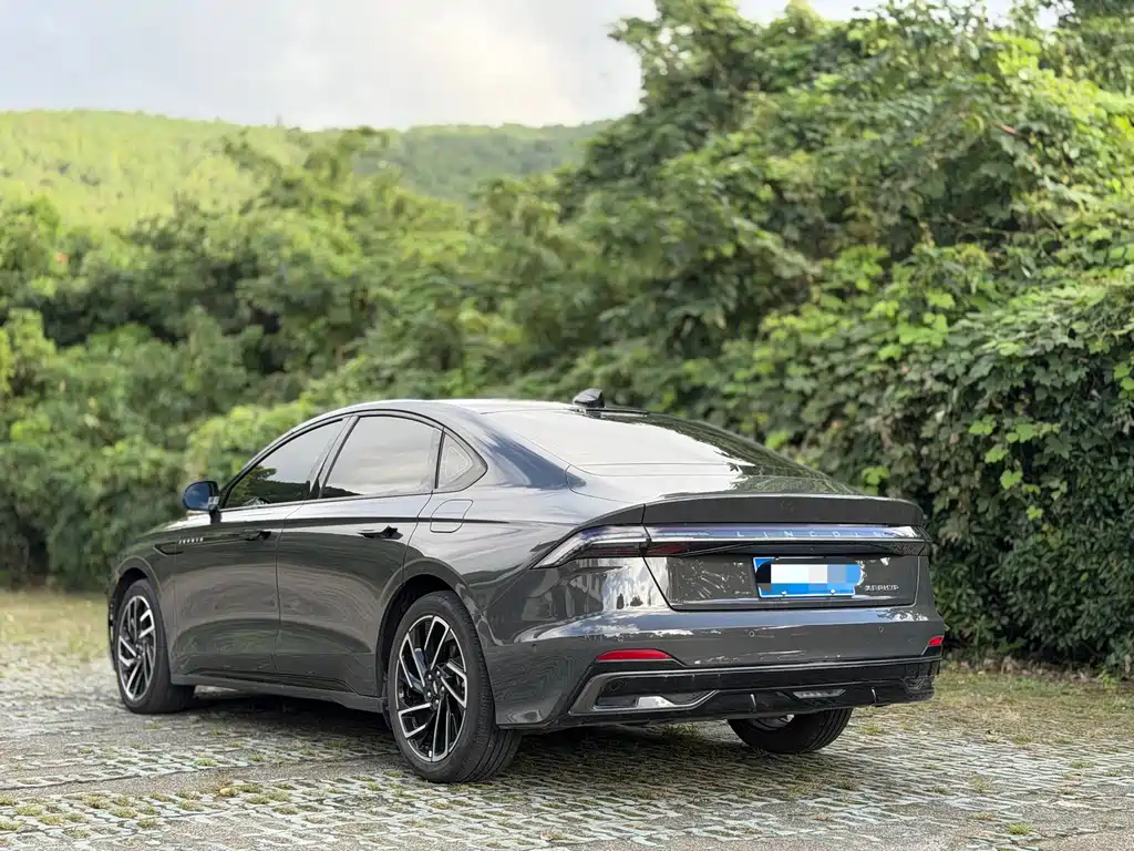 Lincoln Z — миниатюра 16