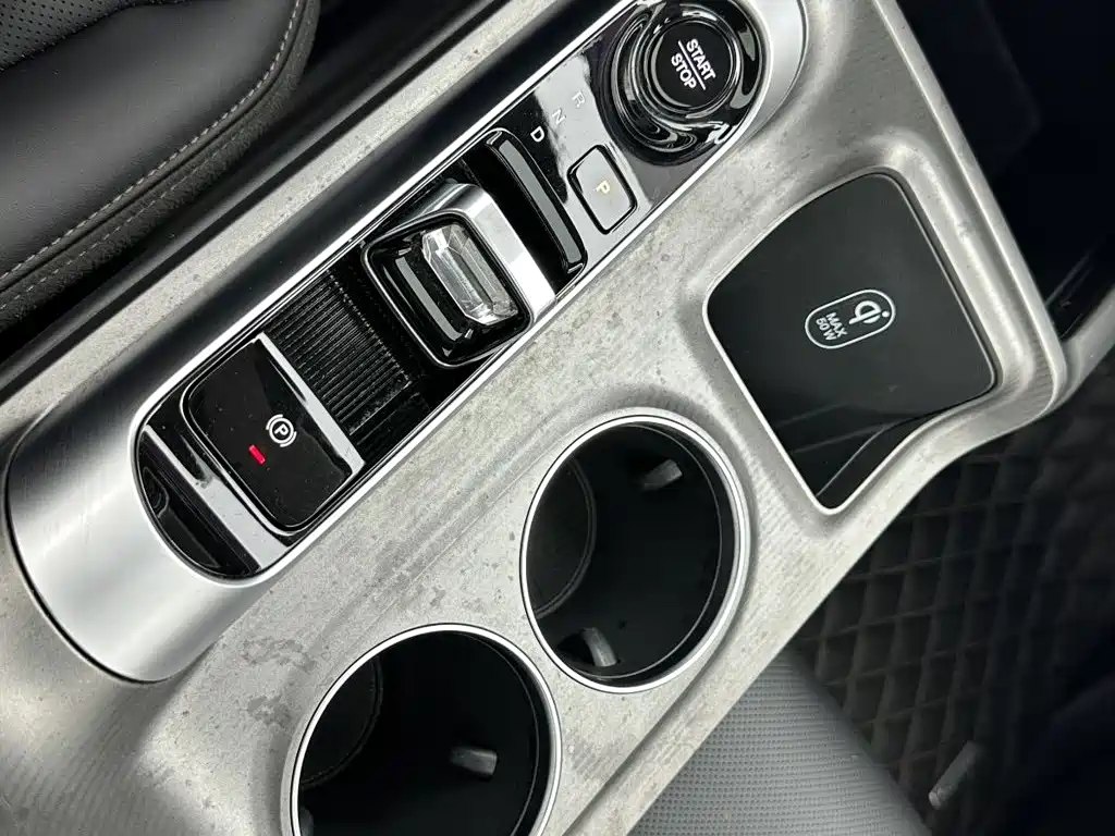 GAC Motor Trumpchi E8 PHEV — миниатюра 17