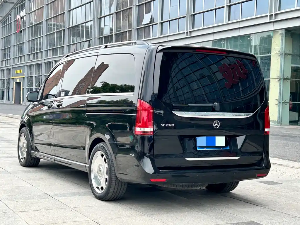 Mercedes-Benz V-Class — миниатюра 4
