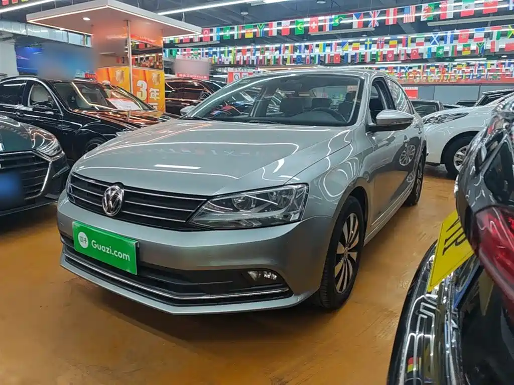 Volkswagen Sagitar 2019