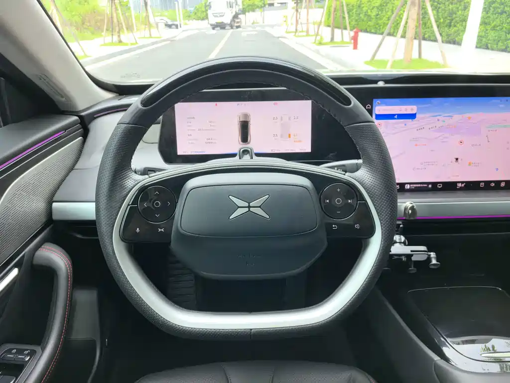 XPeng P7 — миниатюра 15