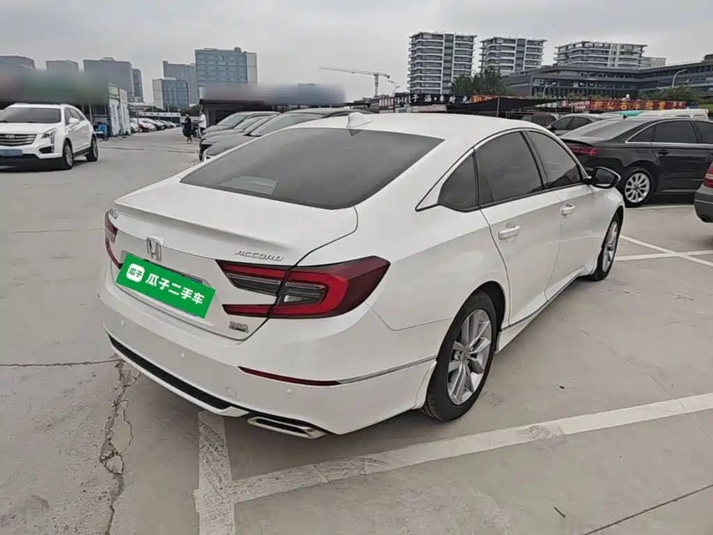 Honda Accord — миниатюра 7