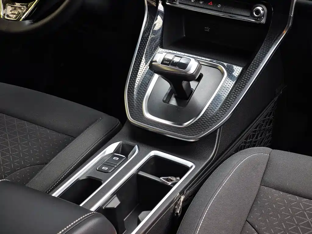 Haval M6 — миниатюра 4