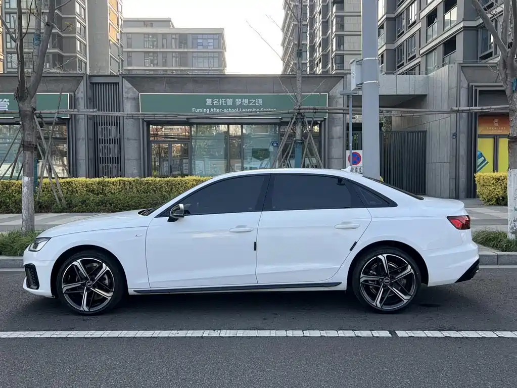 Audi A4L — миниатюра 16
