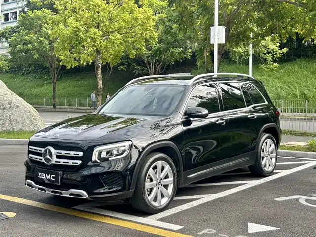 MERCEDES-BENZ GLB 2021