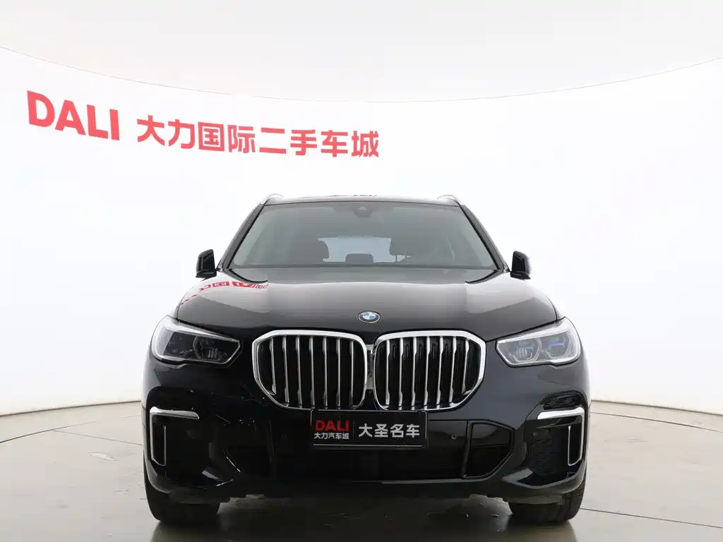 BMW X5 2022 xDrive 30Li Premium M Sport