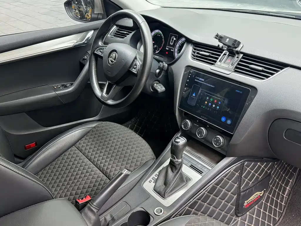 Skoda Octavia — миниатюра 16